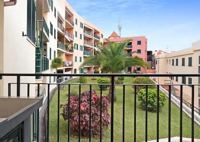 Palheiro Vista Mar * Φουνκάλ
